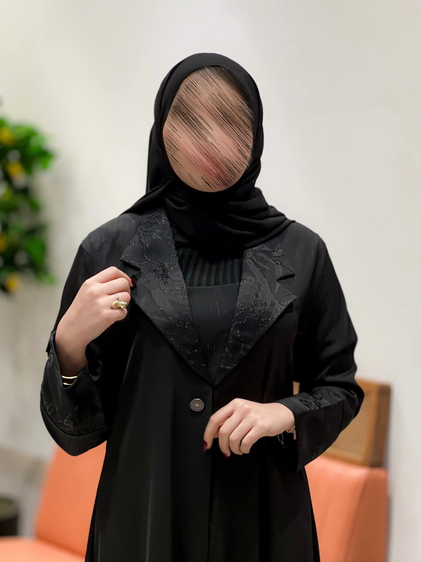 عباية سوداء فاخرة 